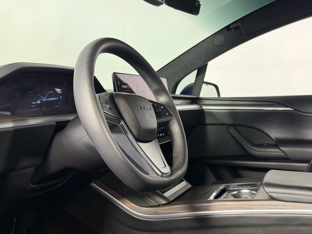 Used 2023 Tesla Model X image 16