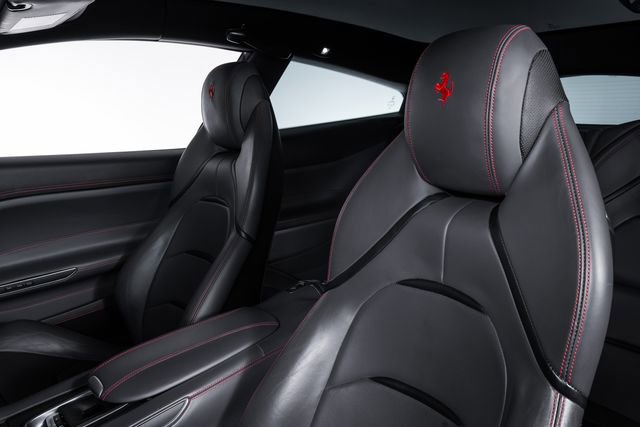 Used 2019 Ferrari GTC4Lusso AWD/4WD image 23
