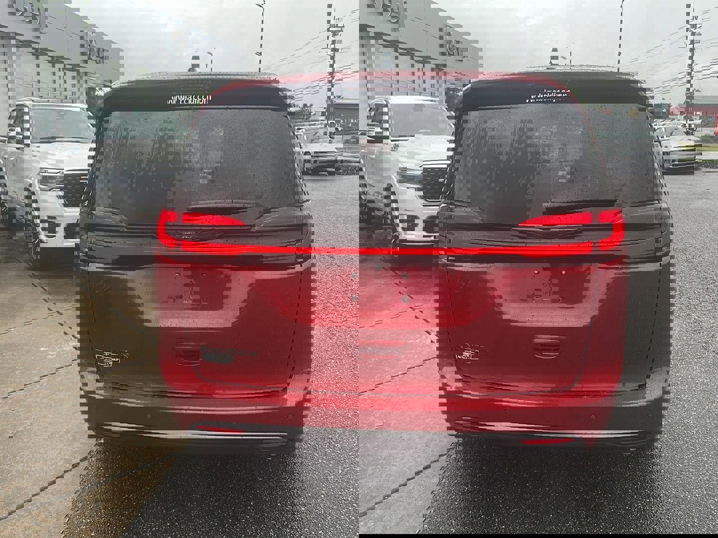 New 2026 Chrysler Pacifica Select image 8