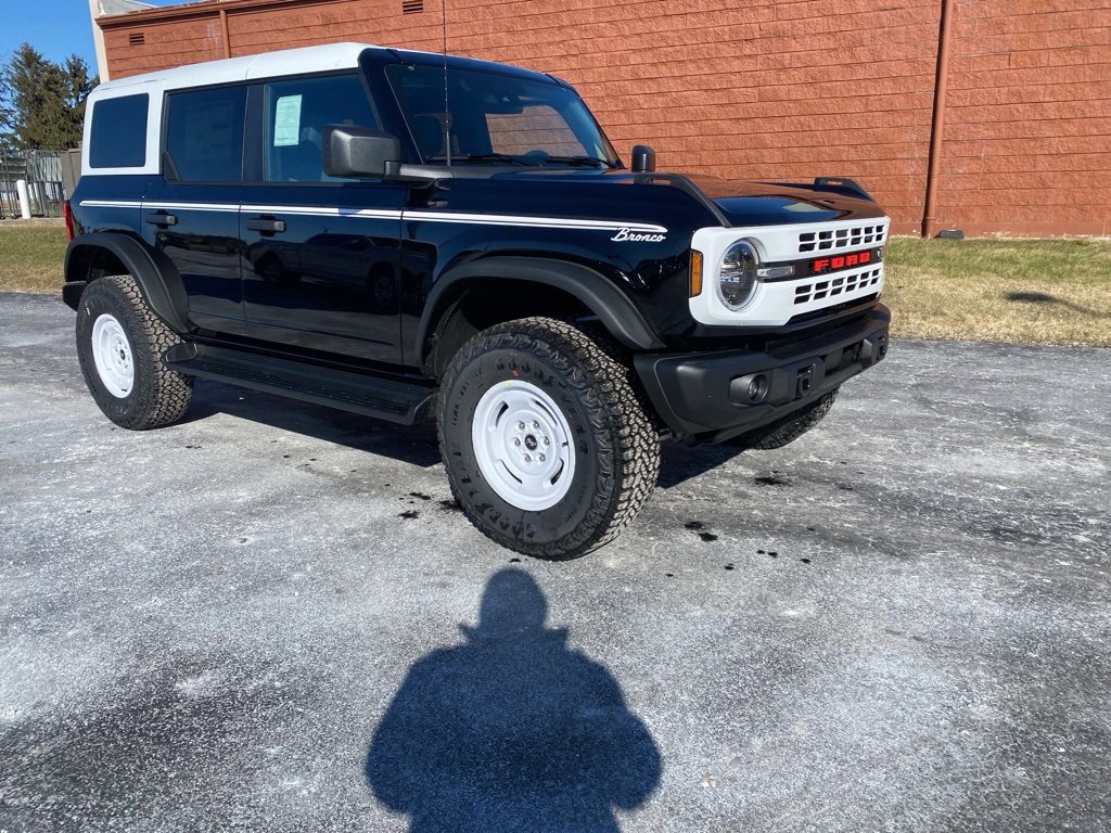 New 2025 Ford Bronco Big Bend image 1