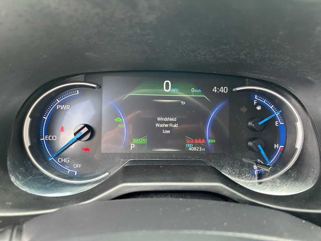 Used 2025 Toyota RAV4 XLE AWD/4WD image 16