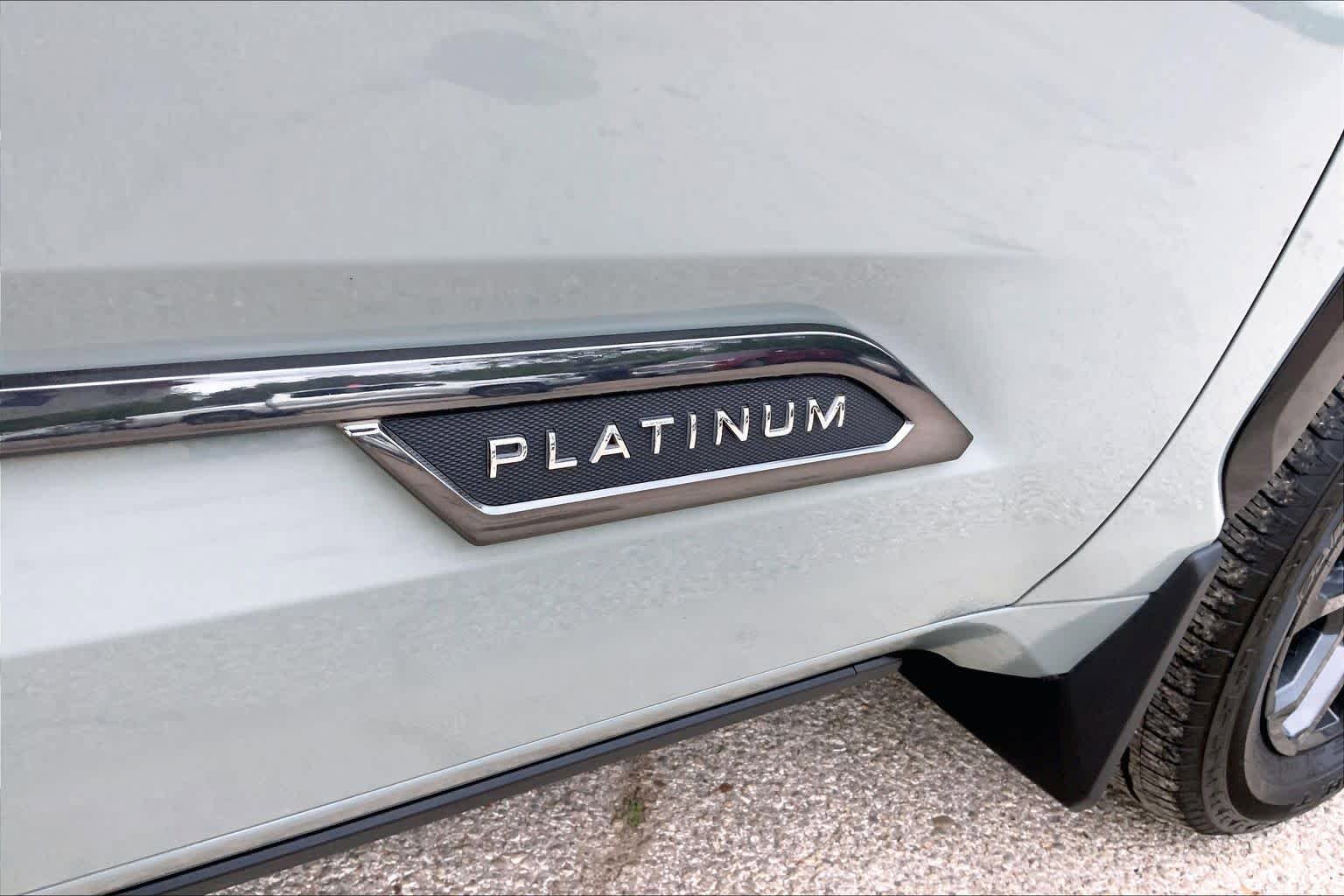 Used 2025 Toyota Tundra Platinum AWD/4WD image 10