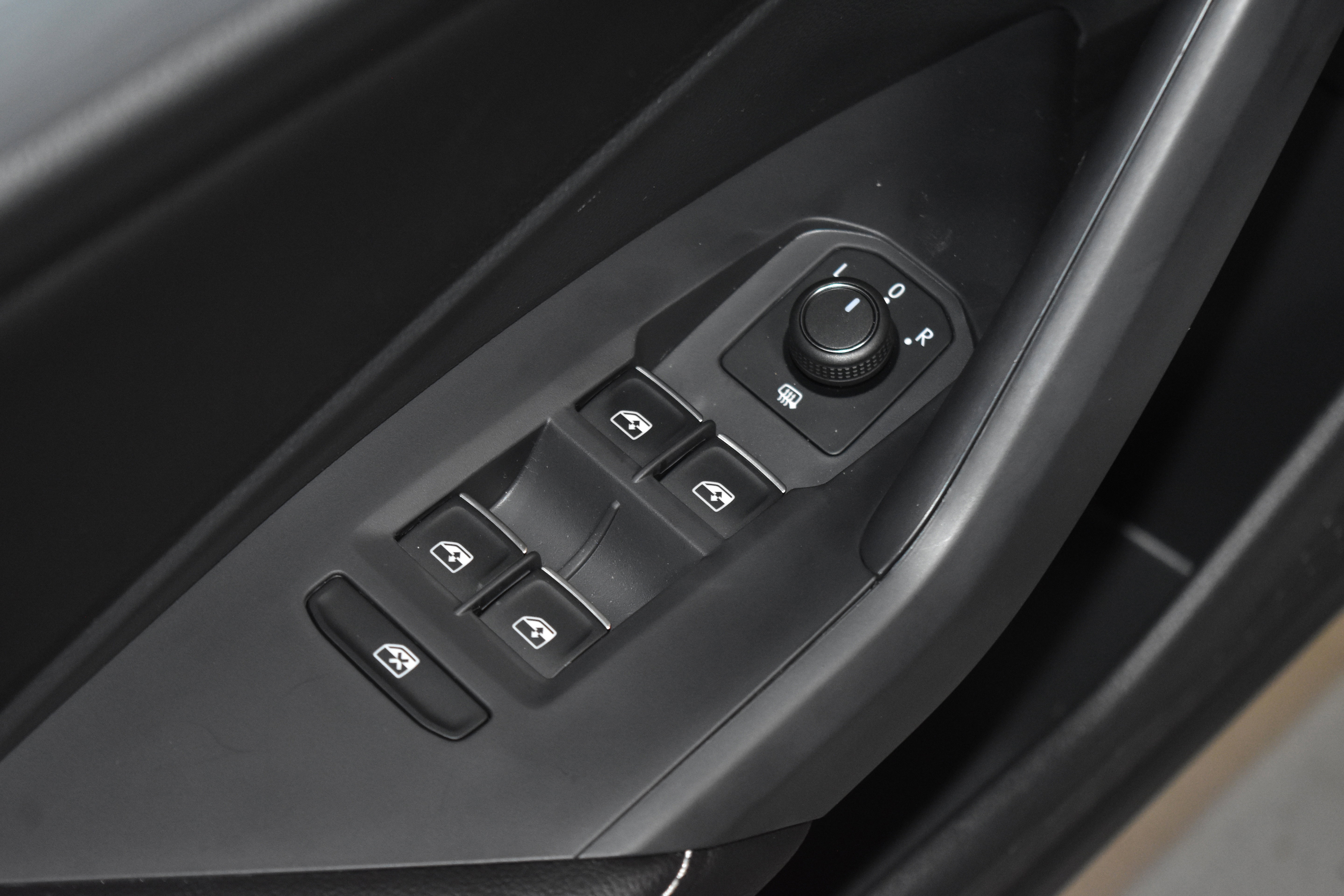 New 2026 Volkswagen Jetta Sport FWD image 4