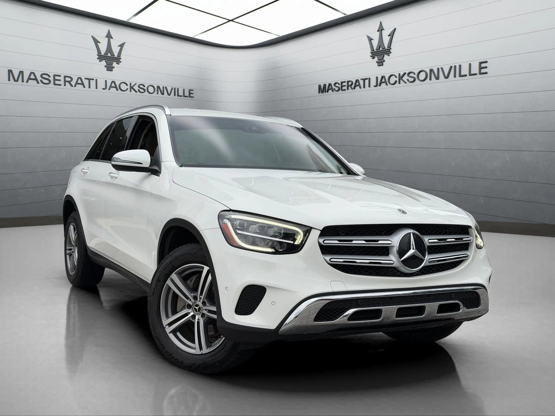 Used 2022 Mercedes-Benz GLC 300 image 1