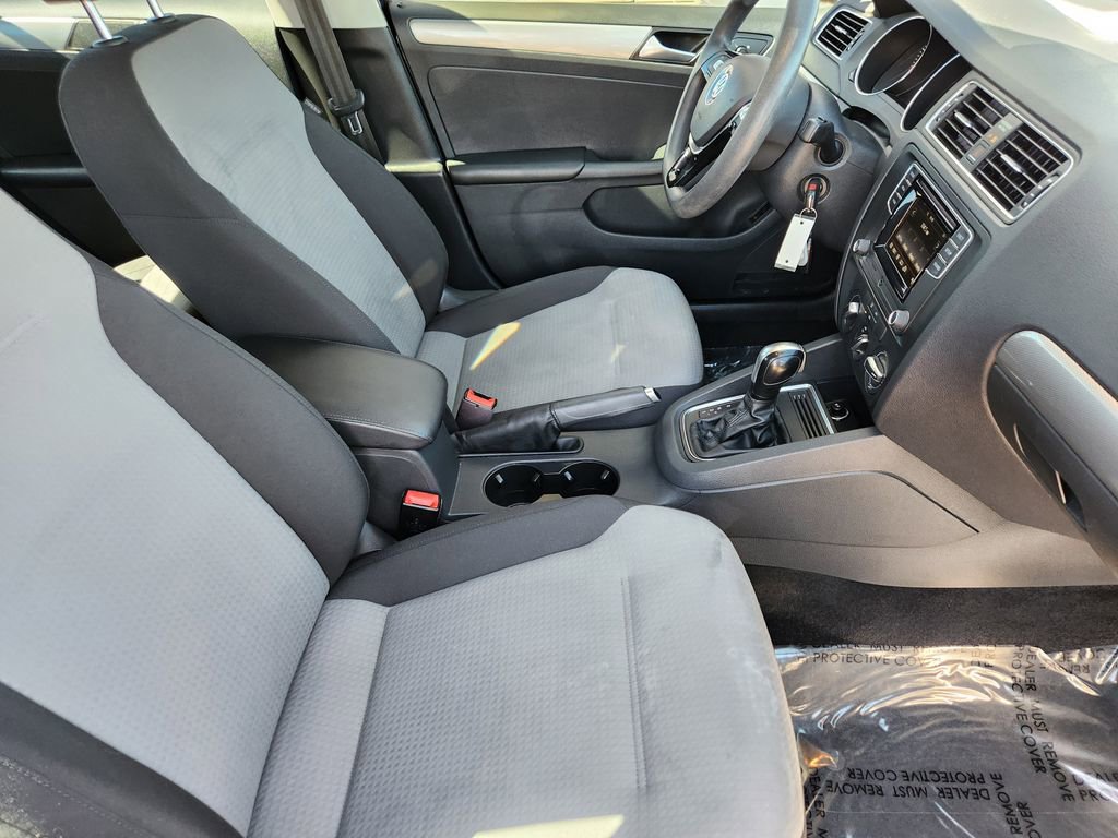 Used 2018 Volkswagen Jetta S image 5