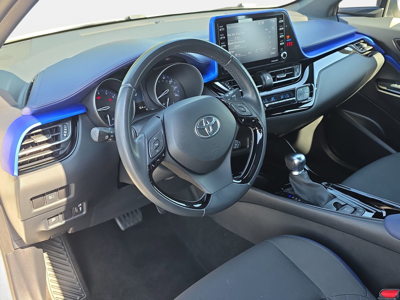 Used 2021 Toyota C-HR XLE FWD image 15
