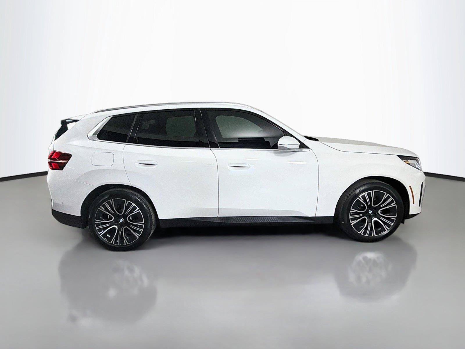 New 2026 BMW X3 xDrive30i w/ Convenience Package AWD/4WD image 4