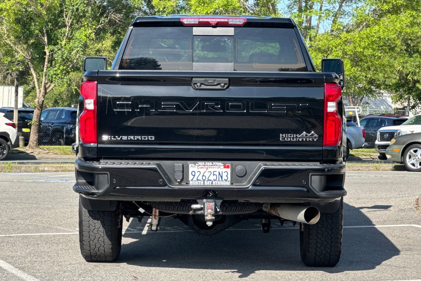 Used 2022 Chevrolet Silverado 3500 High Country w/ Safety Package II AWD/4WD image 5