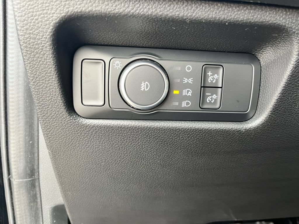 New 2026 Ford Ranger Lariat RWD image 18