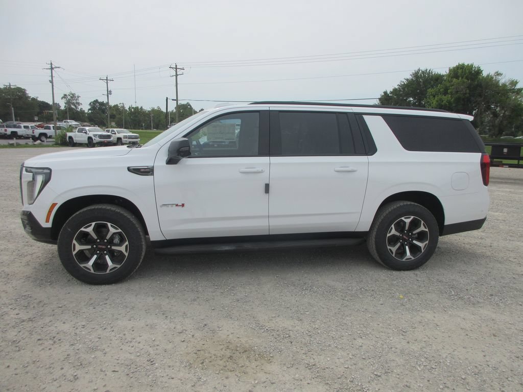 New 2026 GMC Yukon XL AT4 AWD/4WD image 7