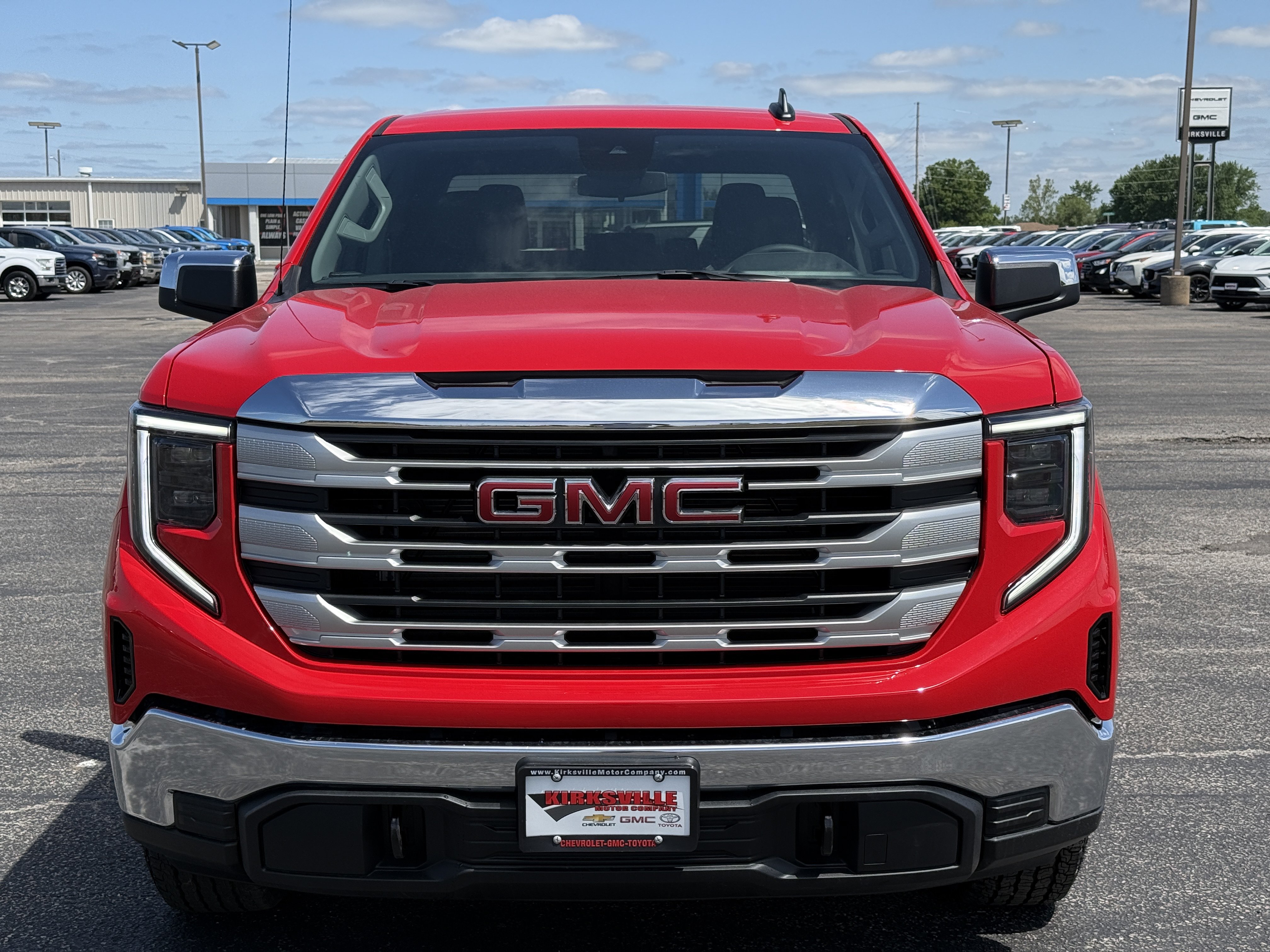 New 2026 GMC Sierra 1500 SLE AWD/4WD image 10
