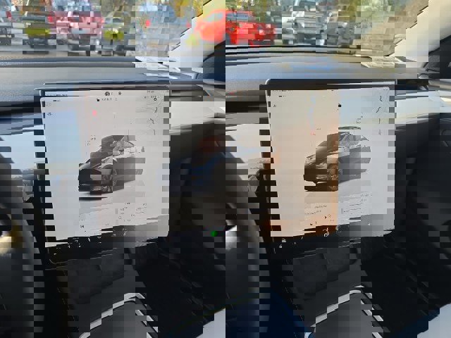 Used 2024 Tesla Model Y Long Range image 30