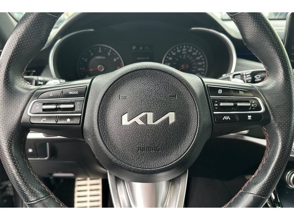 Used 2022 Kia Stinger GT1 w/ Red Interior Color Package RWD image 26