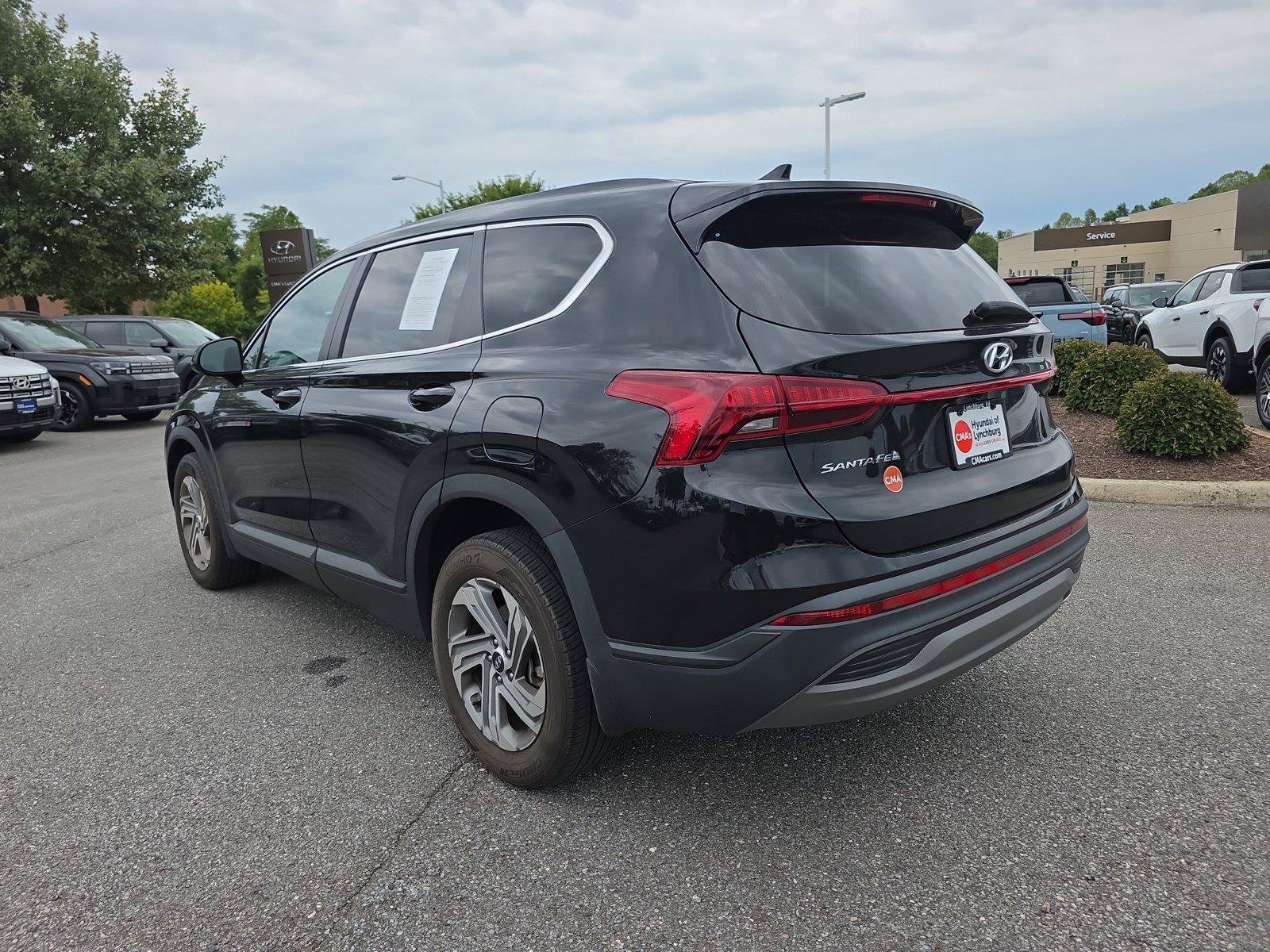 Certified 2023 Hyundai Santa Fe SE FWD image 4