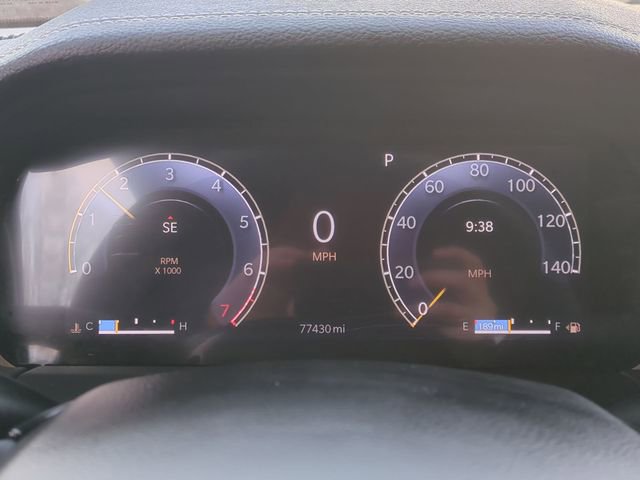 Used 2024 Jeep Grand Cherokee Limited image 32