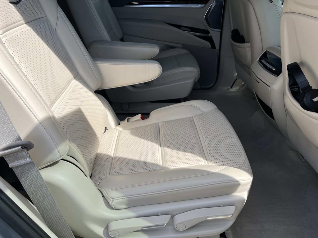Certified 2025 Cadillac Escalade Sport Platinum image 23
