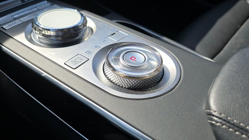 Used 2025 Genesis GV70 2.5T image 35