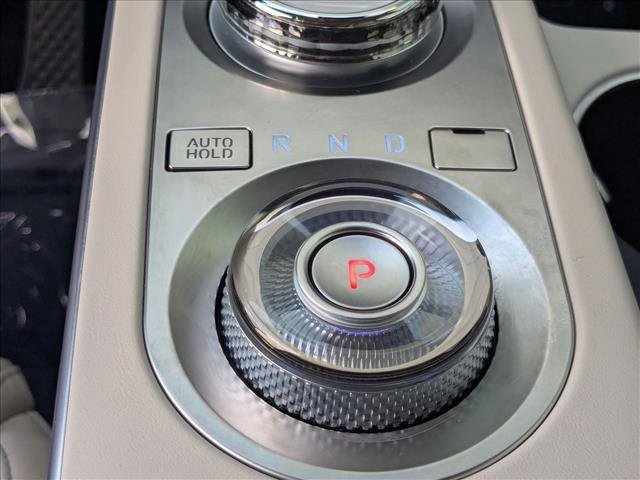 Used 2023 Genesis GV70 2.5T w/ Advanced Package image 12