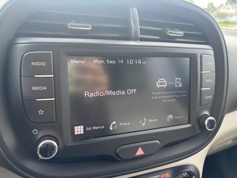 Used 2024 Kia Soul LX w/ Option Group 015 FWD image 12