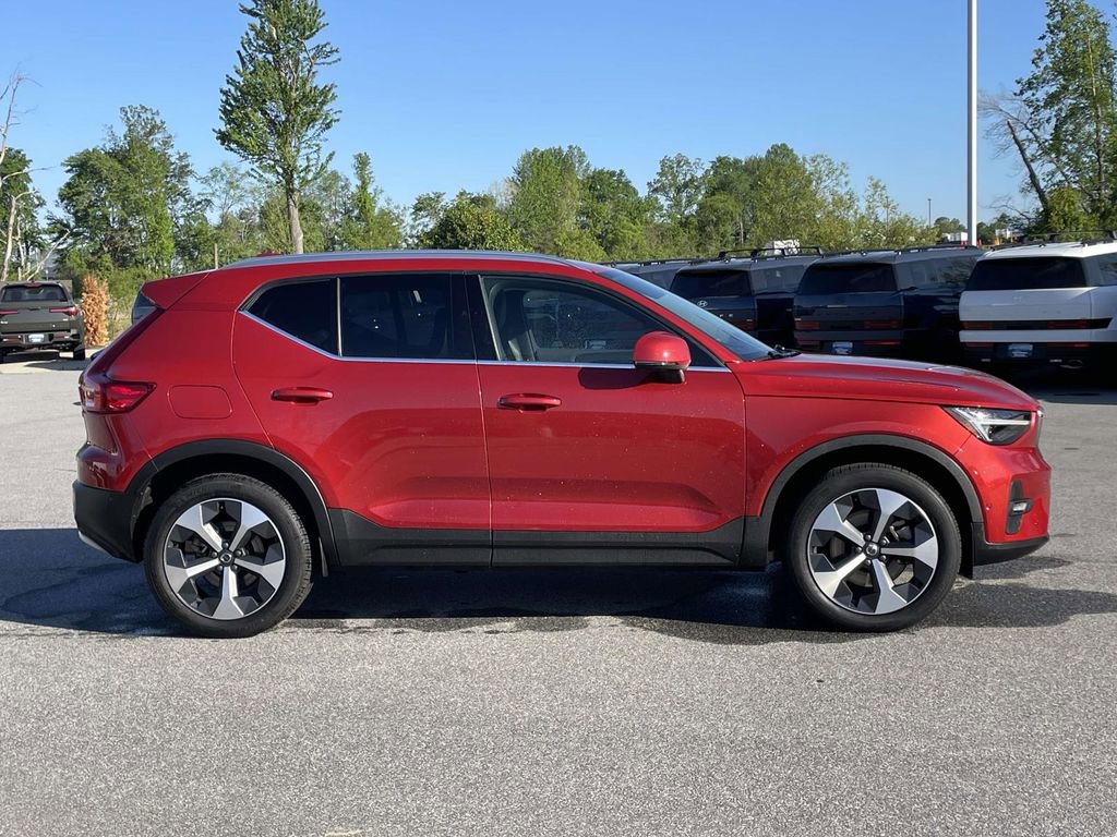 Used 2024 Volvo XC40 B5 Plus w/ Climate Package AWD/4WD image 29