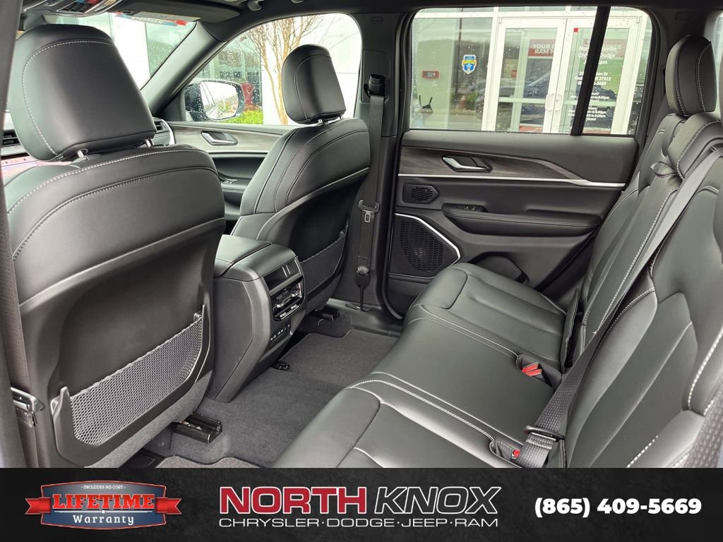 New 2026 Jeep Grand Cherokee Limited image 17