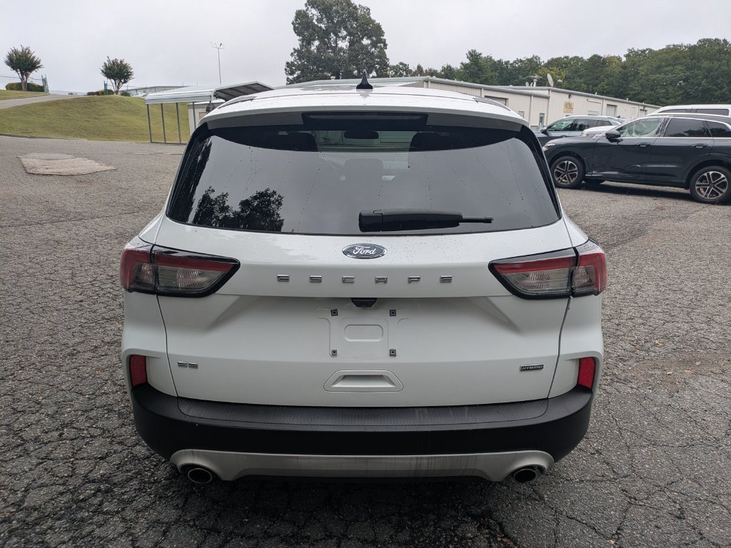 Used 2020 Ford Escape SE Sport FWD image 5