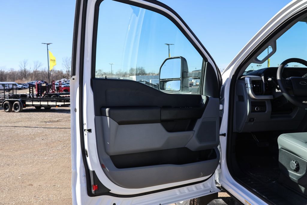 New 2024 Ford F550 4x4 SuperCab Super Duty image 20