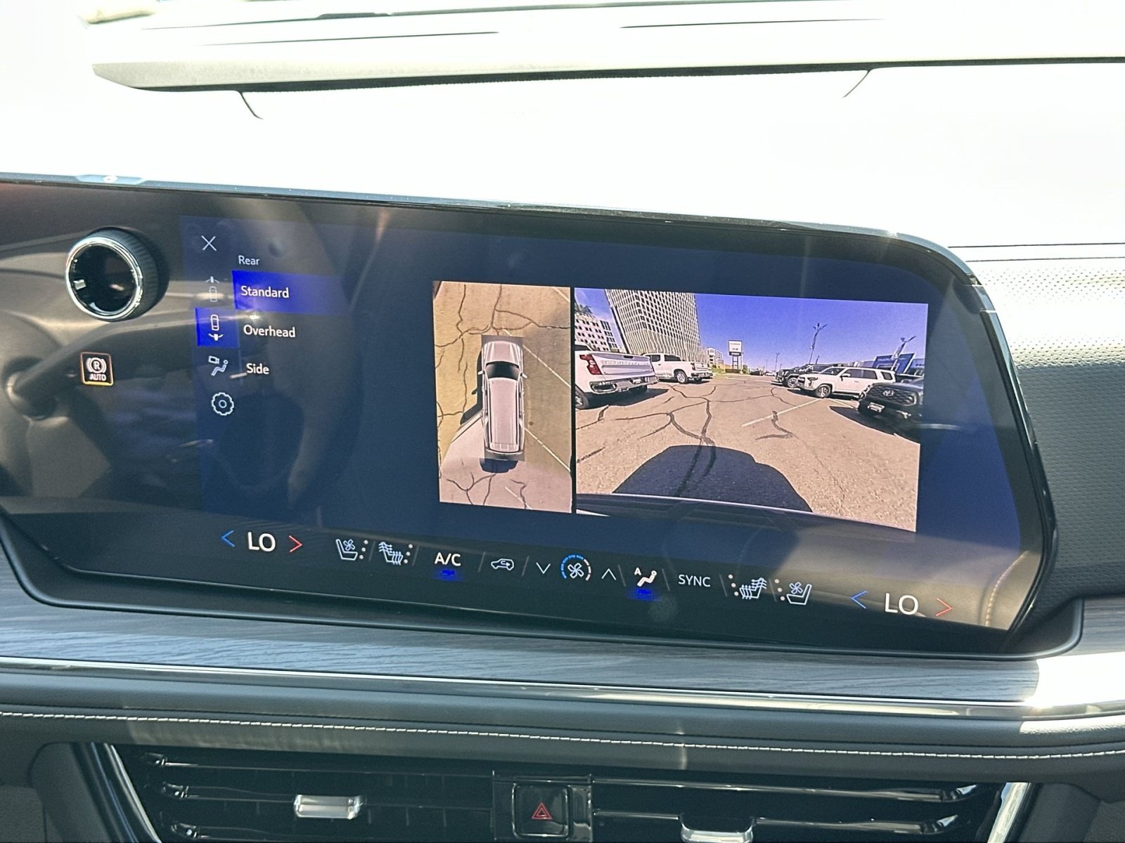 New 2026 Chevrolet Suburban Premier AWD/4WD image 19