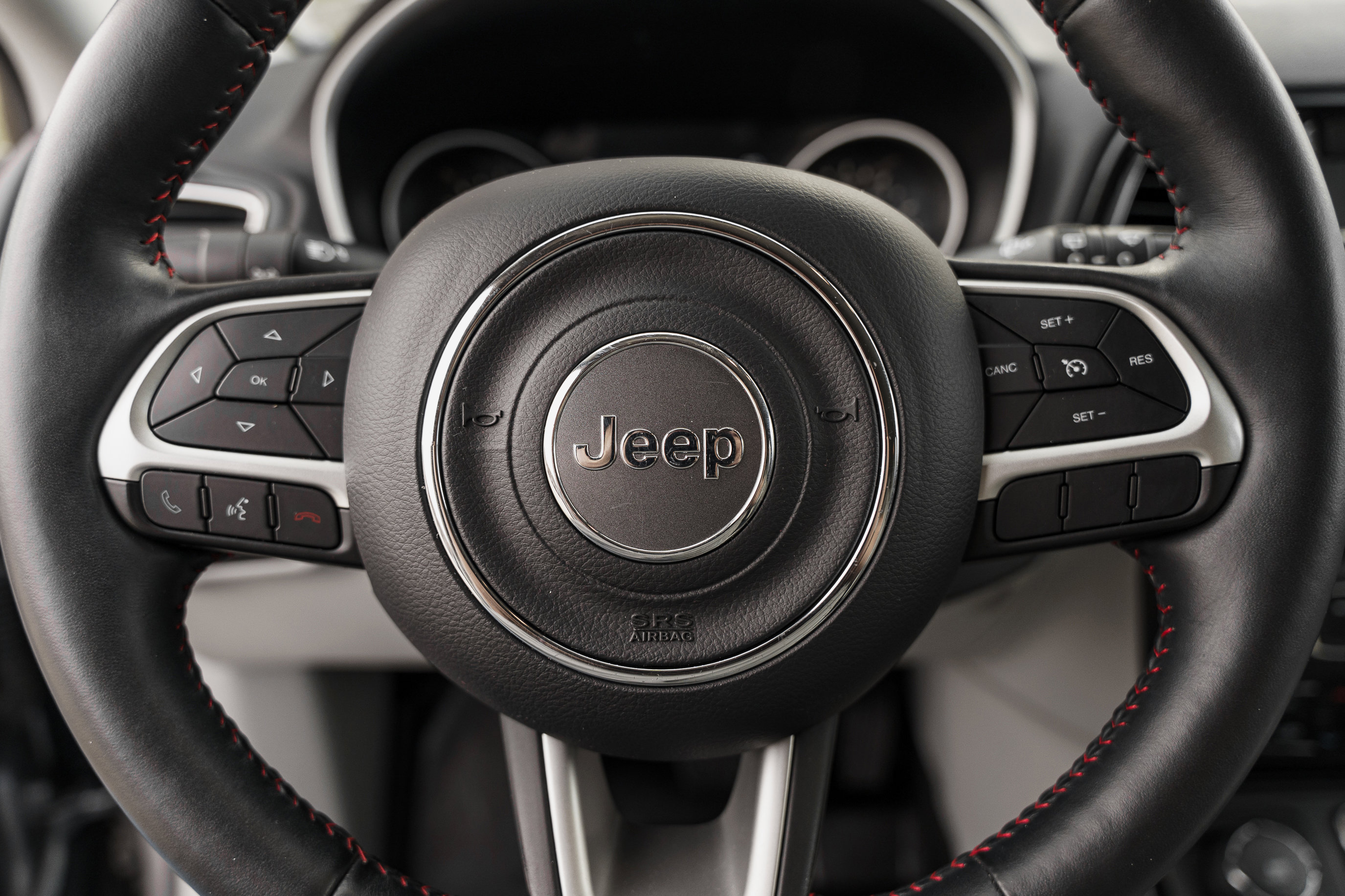 Used 2018 Jeep Compass Limited w/ Trailer Tow Group image 13