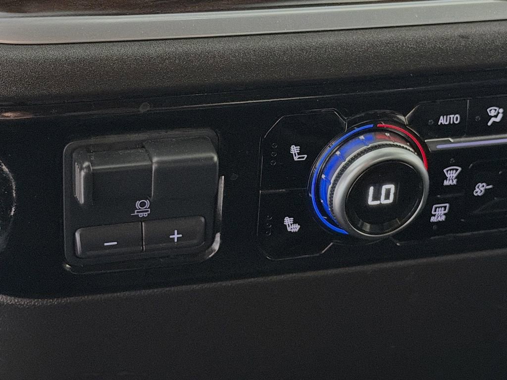 Used 2025 GMC Sierra 1500 SLT image 23