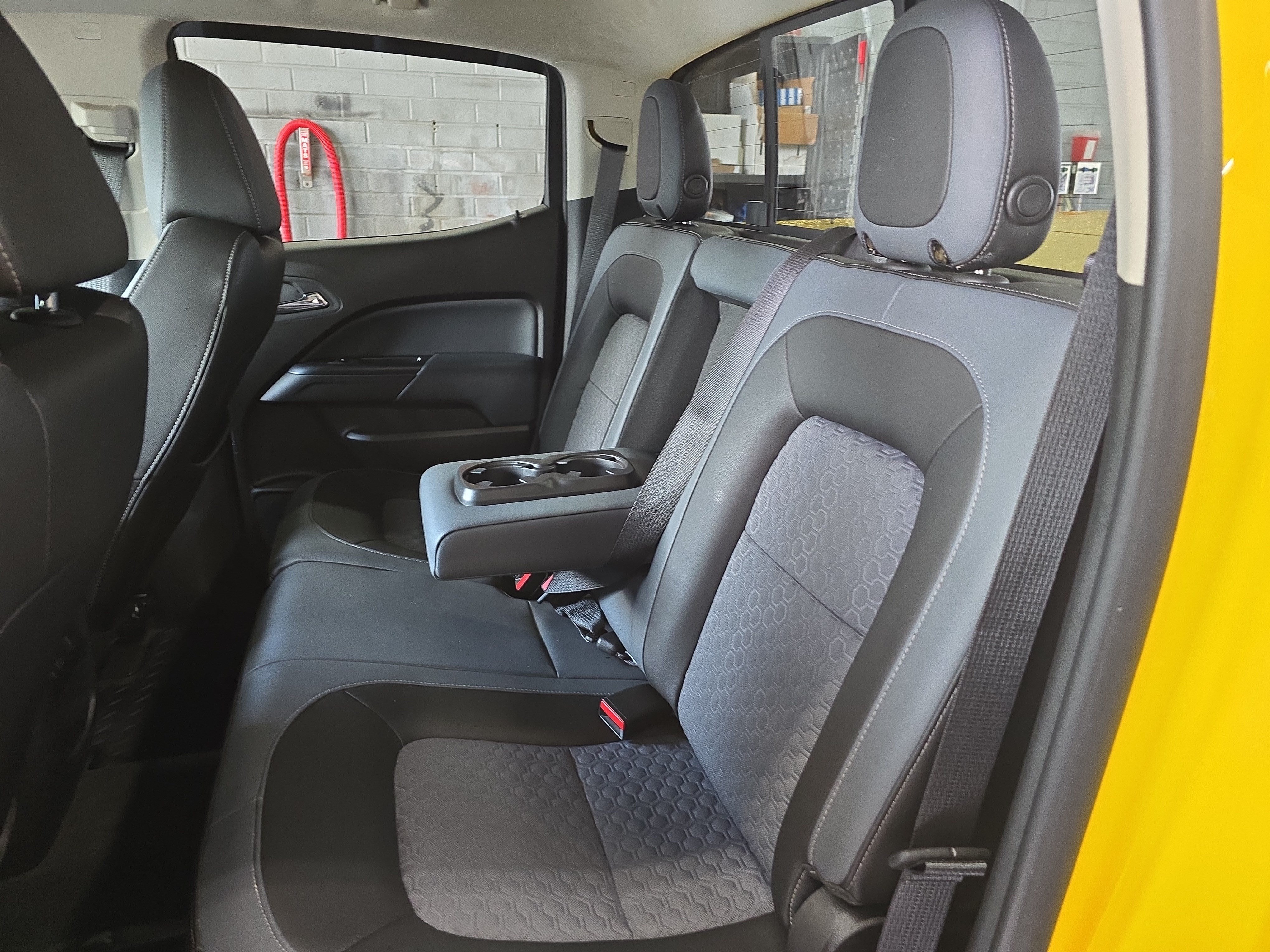 Used 2015 Chevrolet Colorado Z71 RWD image 13