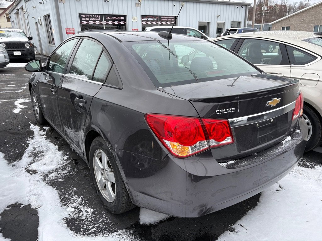 Used 2015 Chevrolet Cruze LT w/ Technology Package image 4