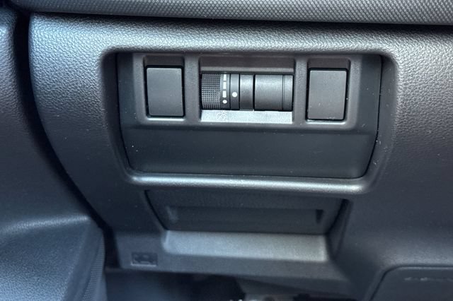 Used 2026 Subaru Forester Premium AWD/4WD image 31