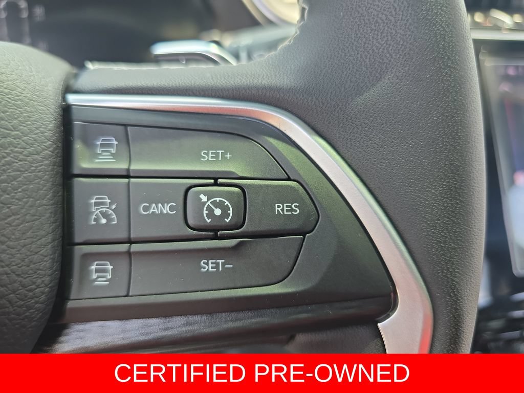 Used 2025 Jeep Grand Cherokee L Altitude AWD/4WD image 20