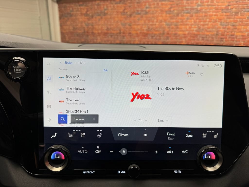Used 2025 Lexus RX 350 Premium w/ Accessory Package (K3) AWD/4WD image 22