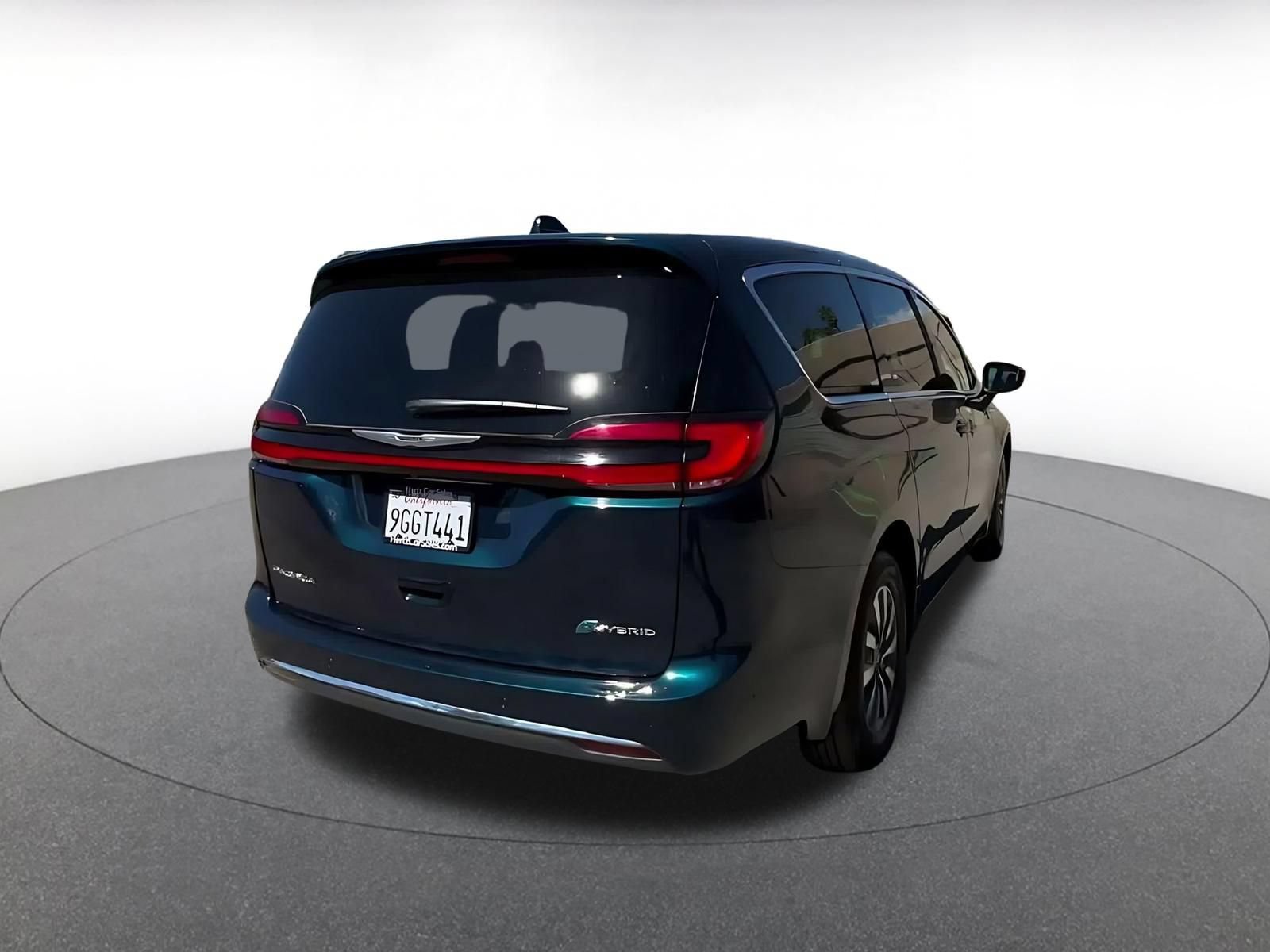 Used 2023 Chrysler Pacifica Touring-L FWD image 13