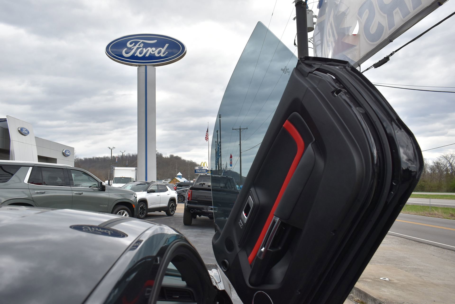 Certified 2021 Ford Mustang GT Premium w/ Equipment Group 401A image 20