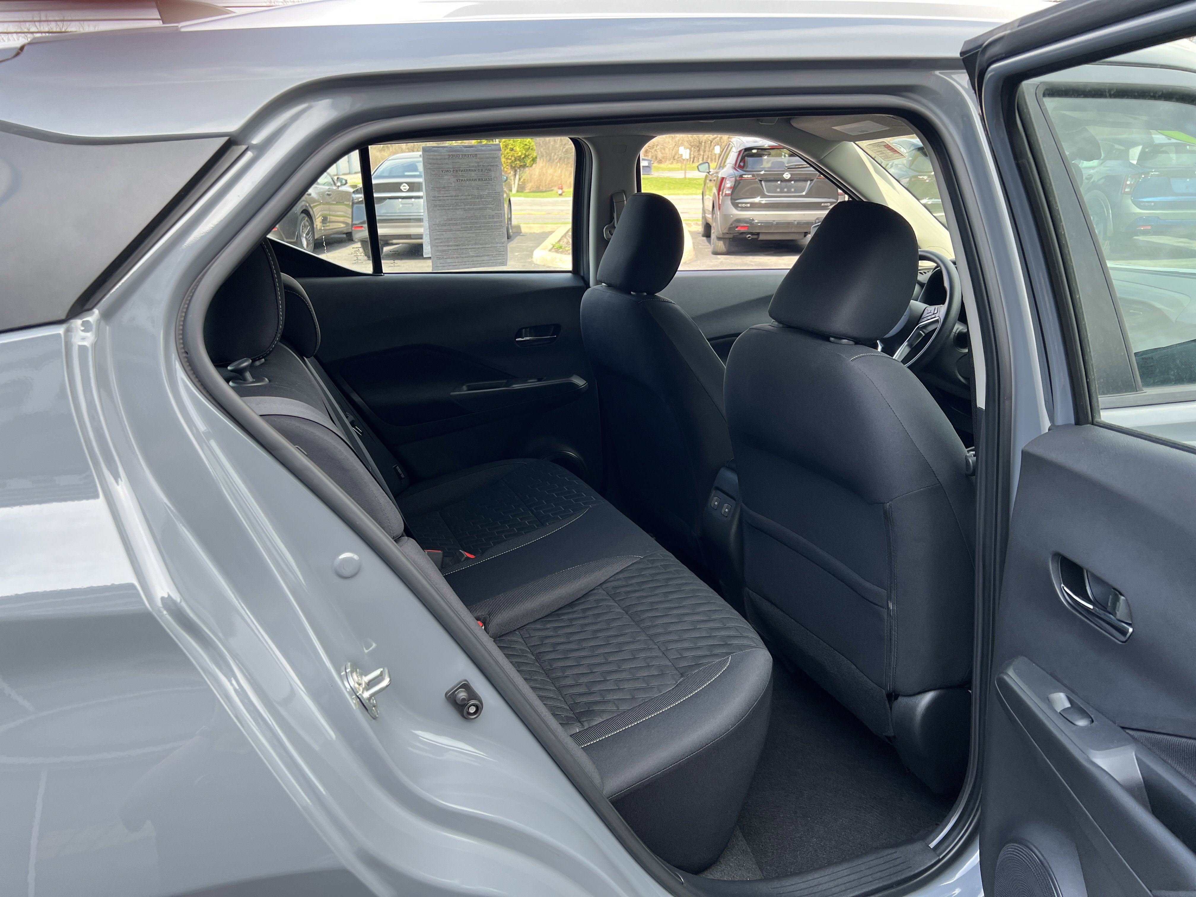 Used 2023 Nissan Kicks SV image 10