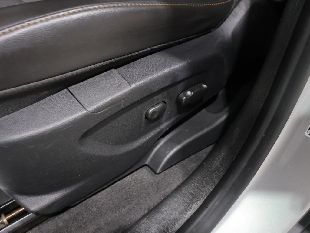 Used 2018 Chevrolet Trax LT w/ LT Convenience Package AWD/4WD image 11
