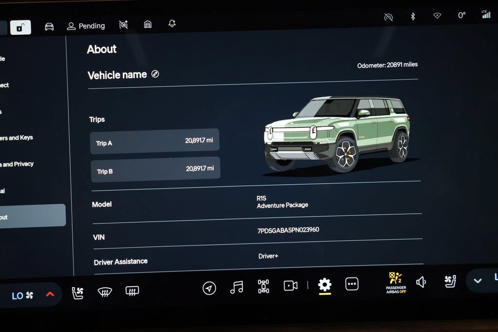 Used 2023 Rivian R1S Adventure AWD/4WD image 87