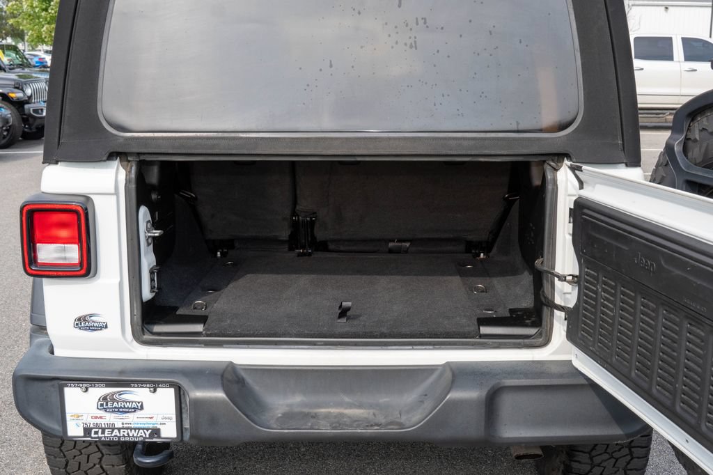 Used 2022 Jeep Wrangler Unlimited Sport AWD/4WD image 7