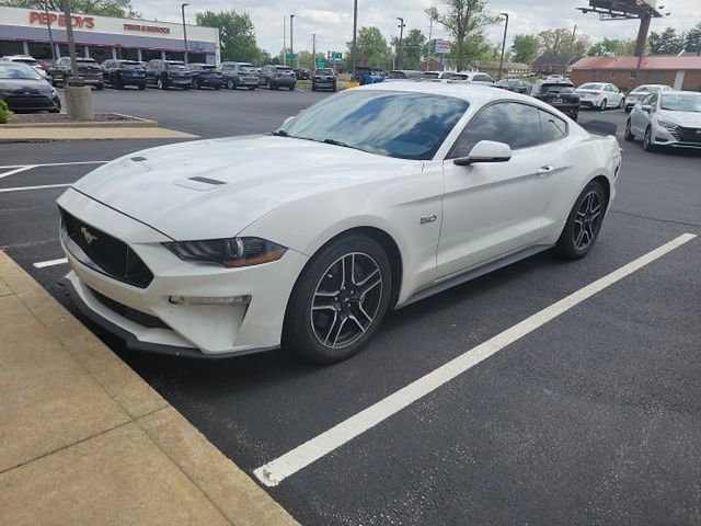 Used 2020 Ford Mustang GT Premium RWD image 3