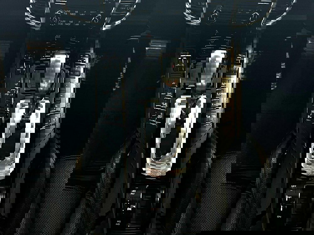 Used 2017 Porsche Cayenne Platinum Edition image 9