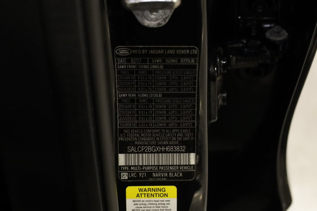 Used 2017 Land Rover Discovery Sport SE AWD/4WD image 46