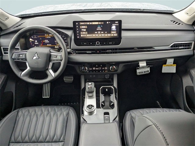 New 2025 Mitsubishi Outlander SEL image 14