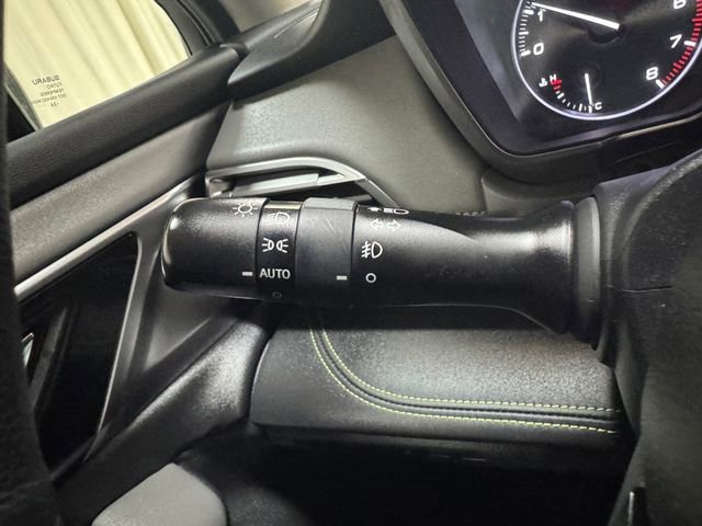 Used 2025 Subaru Outback Onyx Edition AWD/4WD image 21