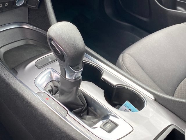 Used 2023 Chevrolet Malibu LT FWD image 12