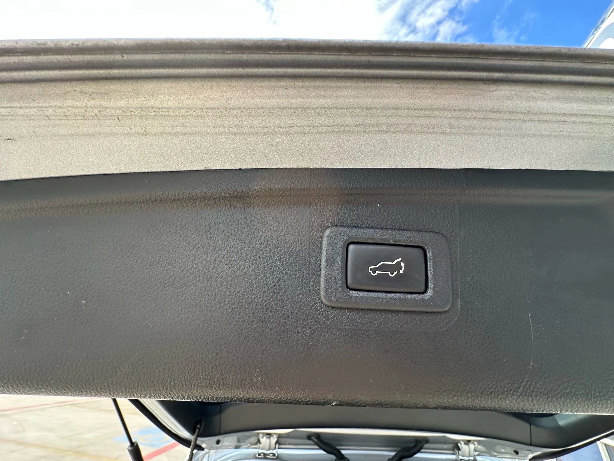 Used 2015 Subaru Outback 2.5i Limited image 7