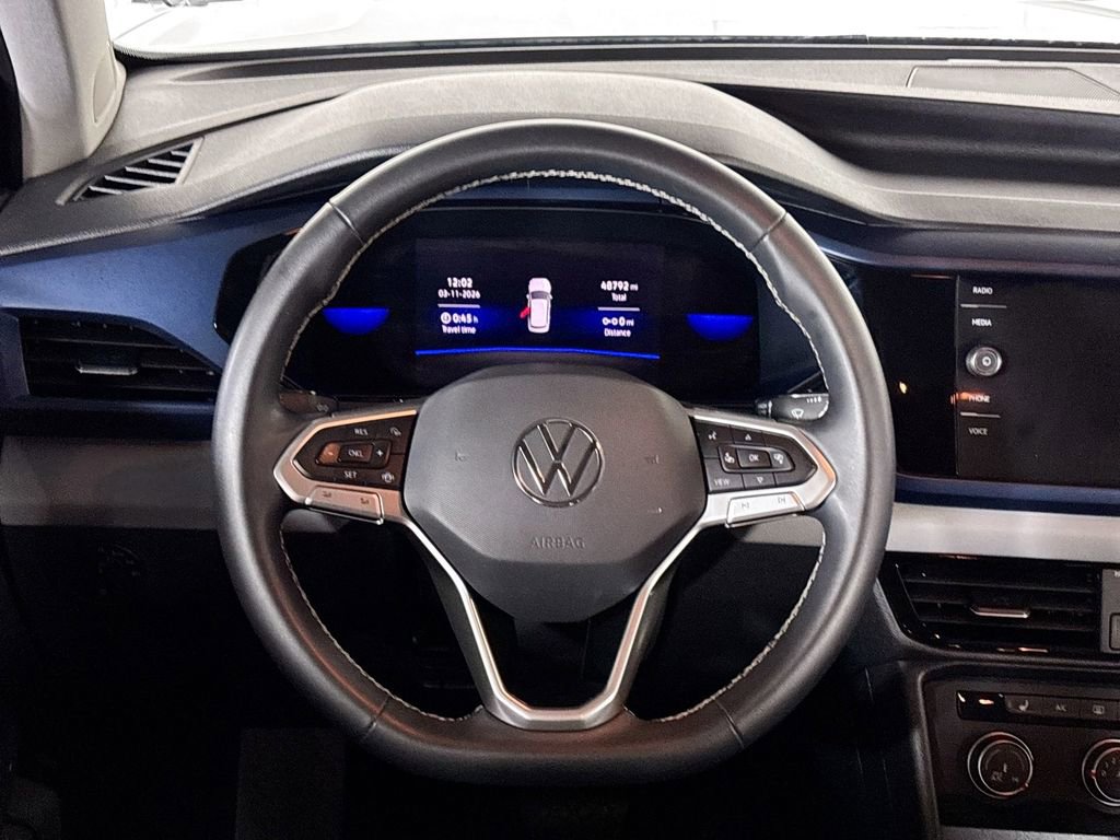 Certified 2022 Volkswagen Taos SE image 13