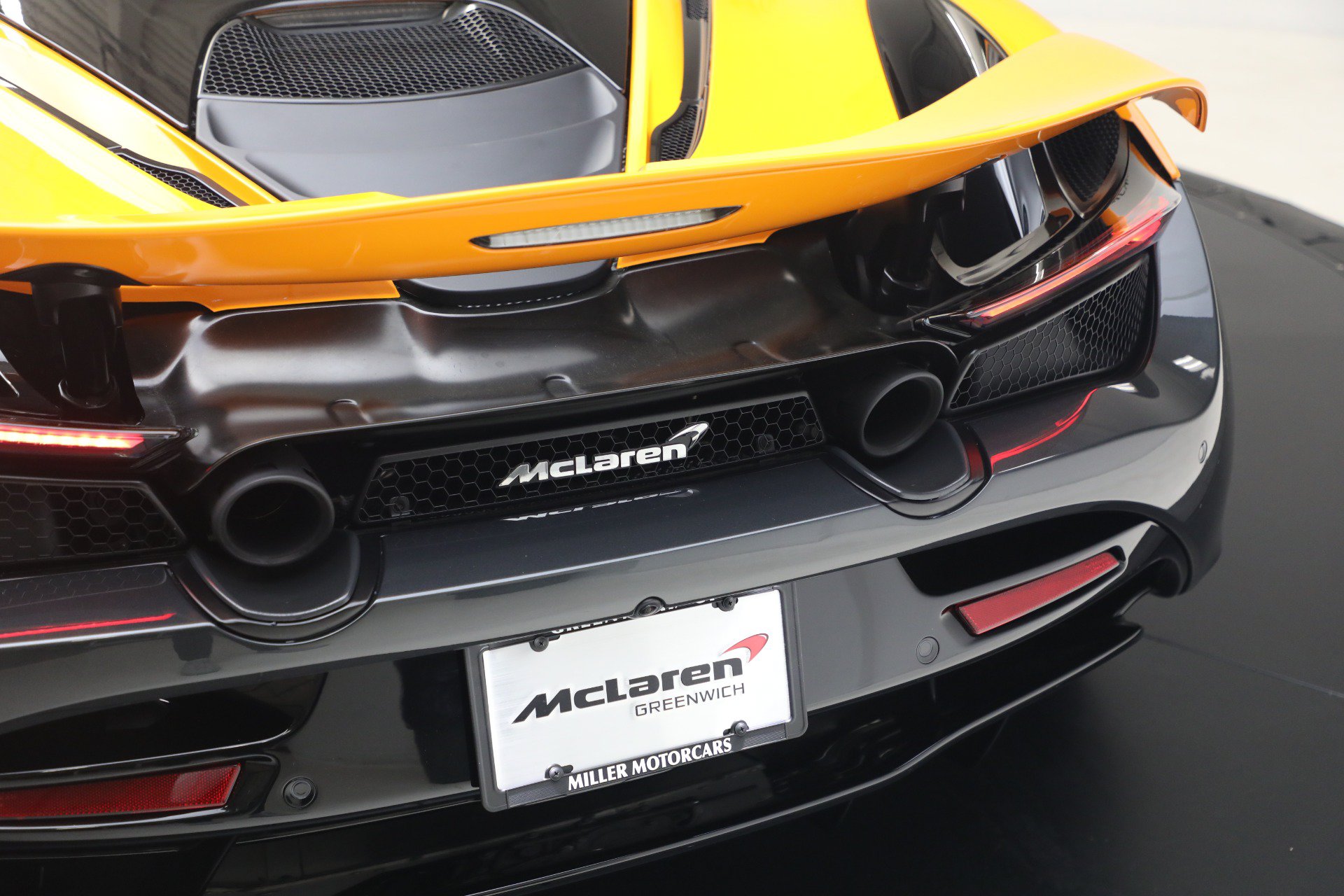 Used 2021 McLaren 720S RWD image 35